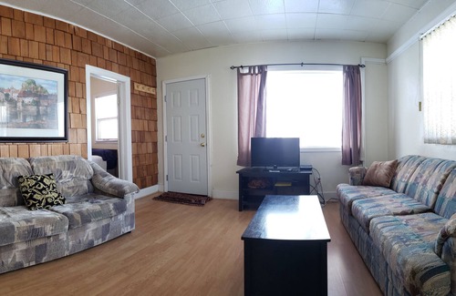 Canora House | Canora Home Rentals Vacation Cottage