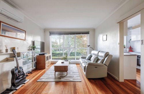 Canterbury House | Canterbury Comfort Easy Living Close to City Links