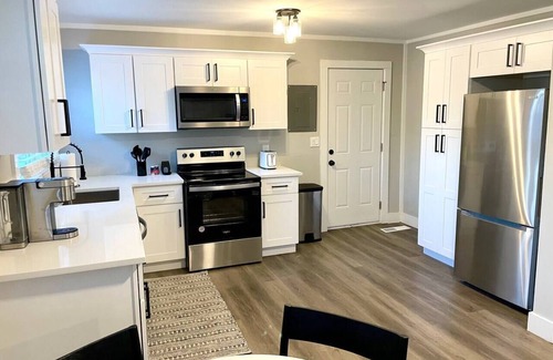 Canton House | Canton Charmer - Modern 2BR Bungalow