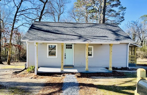 Canton House | Canton Cottage - Cozy 2 Bedroom Retreat