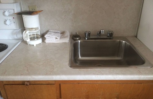 Boston Bar Hotel | Canyon Alpine Motel