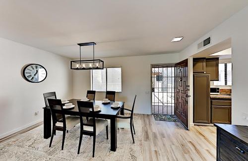 Canyon Corridor Apartment | Canyon Country Club Unit 58
