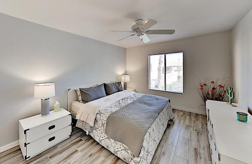 Canyon Corridor Apartment | Canyon Country Club Unit 58
