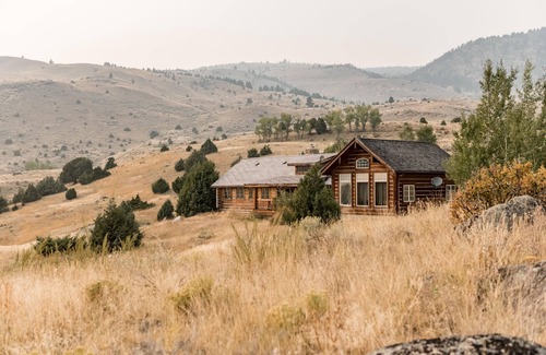 Emigrant House | Canyon Creek Ranch - Wonderful home located in the Tom Miner Basin!
