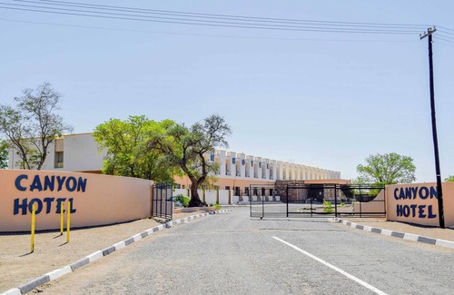 Keetmanshoop Hotel | Canyon Hotel