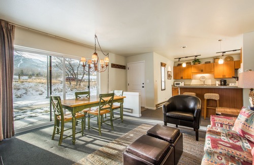 South Snyderville Basin Condo | Canyons View 9: 2 bedroom 2 bathroom condo across the street for the Cabriolet lift