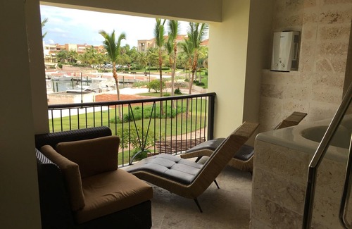 Cap Cana Marina Condo | CAP CANA 2635 SQ. FT. LUX APT. WITH JACUZZI