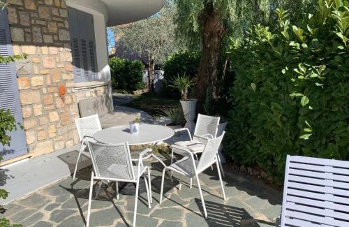 Cap-d'Antibes Apartment | Cap d Antibes, Salis beach , 2 bedrooms , free parking