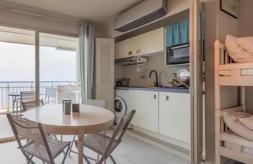 Cap-d'Antibes Apartment | Cap d'Antibes Studio et terrasse face à la mer