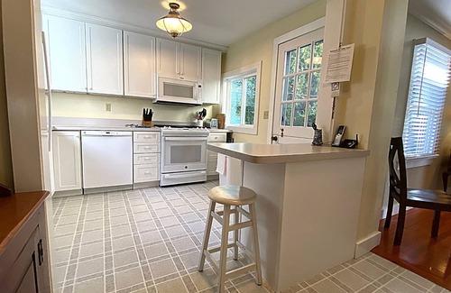 Hyannis Port House | Cape Beach House Getaway * Steps to an Ocean Beach