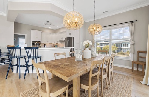 Cape Charles House | Cape Charles Newly Updated Family-friendly Beach House, 1 Block to Private Beach