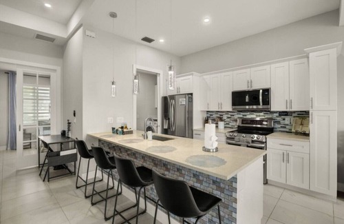 Diplomat House | Cape Escape Family House