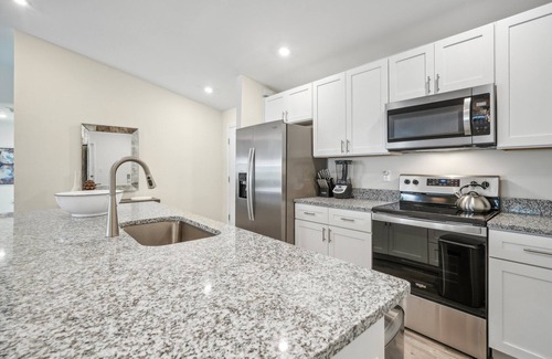 Mariner House | Cape House - 4 BR - 3 Bath - Heated pool - Fire Pit - Private Backyard