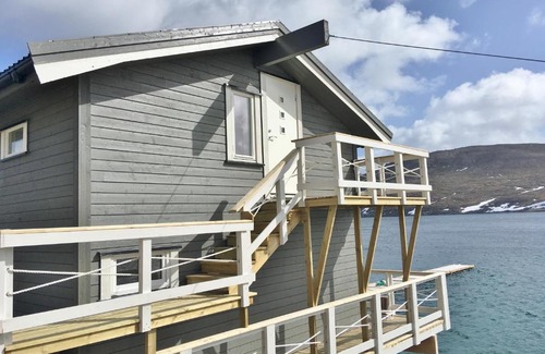 Skardsvag Cabin | Cape Marina Penthouse