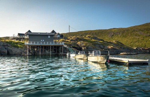 Skardsvag Cabin | Cape Marina Penthouse