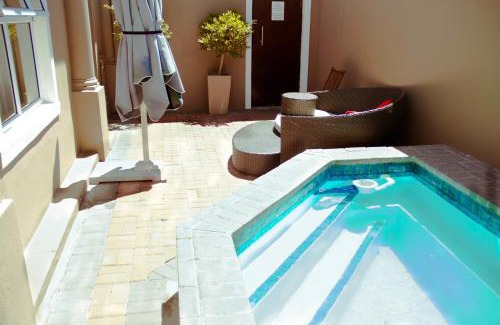 Sea Point House | Cape Nelson Guest House