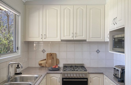 Capel Sound Cottage | Capel Sound Coastal Cottage & Retreat | Walk to Beach & Cafes