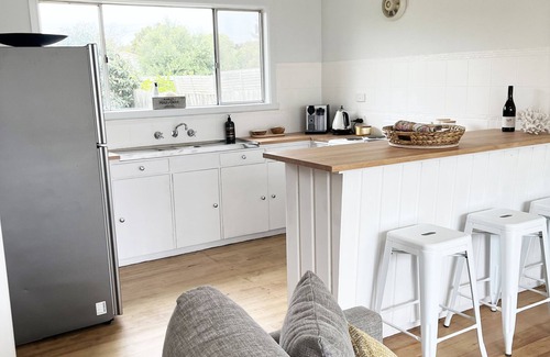 Capel Sound House | CAPEL SOUND SOUL ESCAPE COSY BEACH HOUSEnNewly furnished and renovated