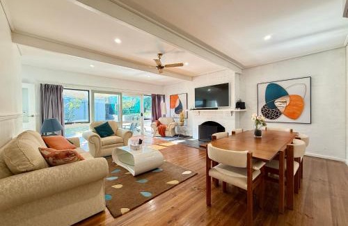 Frankston South House | Capelink Beach House-Atop Prestigious Oliver's Hill