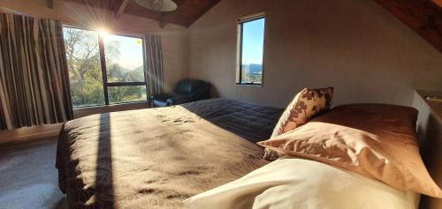 Tirohanga House | Capeview Cottage