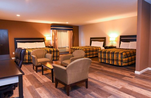 Hampton Manor Hotel | Capital Inn & Suites