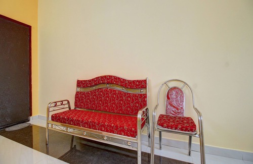 Surathkal Hotel | Capital O 13489 Garuda Comforts