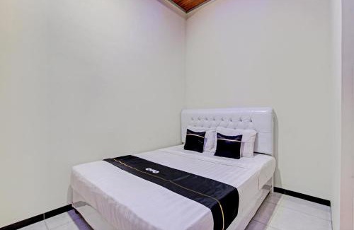Tegal Hotel | Capital O 93244 Angkasa Inn