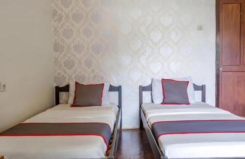 Cilimus Hotel | Capital O 93733 Hotel Linggarjati Kuningan