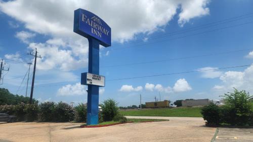 La Porte Hotel | Capital O Fairway Inn - Baytown La Porte TX