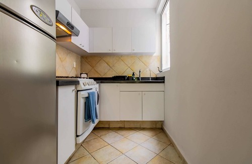 Los Morales Apartment | Capitalia | Modern 1BR Escape
