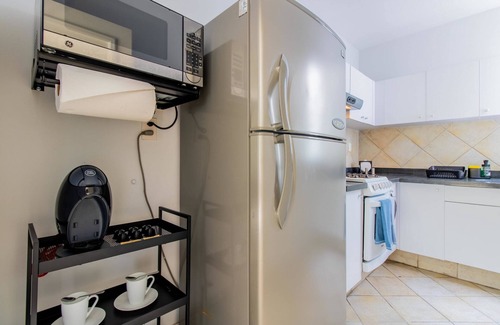 Los Morales Apartment | Capitalia | Modern 1BR Escape
