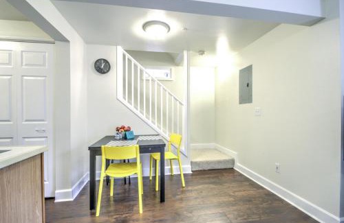 Broadway Apartment | Capitol Hill Luxury Apartments