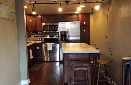 Capitol Hill Condo | Capitol Hill Peace!