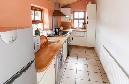 Hollymount Cottage | CAPPACURRY LODGE, family friendly in Ballinrobe, County Mayo