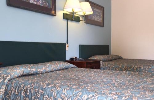 Avoca Hotel | Capri Motel