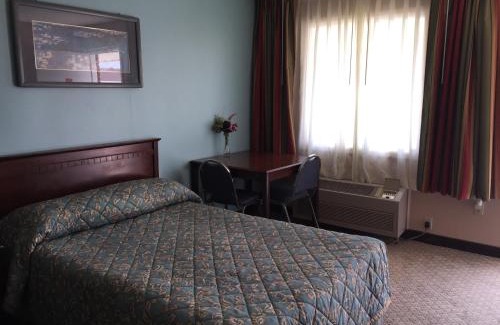 Avoca Hotel | Capri Motel