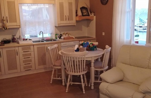 Finiki Apartment | Captain Elias House -Ideal vacations