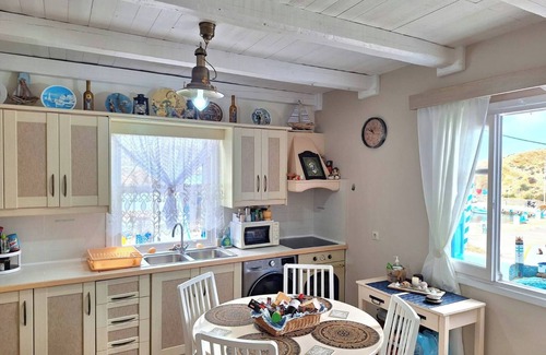 Finiki Apartment | Captain Elias House -Ideal vacations