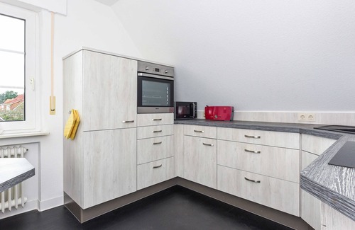 Esens Apartment | Captain's cabin rental - House anchorage