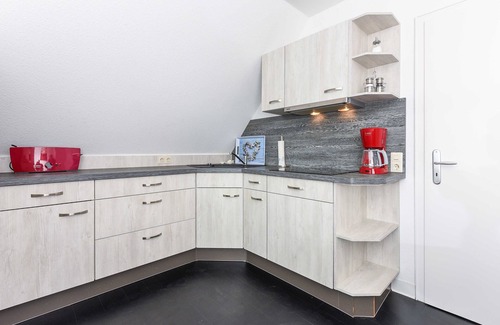 Esens Apartment | Captain's cabin rental - House anchorage