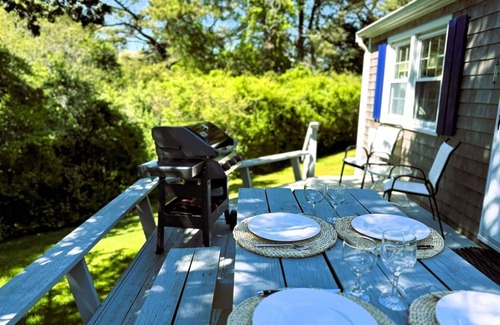 East Orleans Cottage | Captain's Quarters by Nauset Beach
