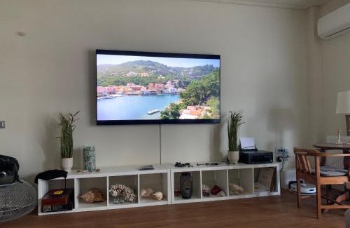 Nea Smirni Apartment | Captains 2-Bedroom Suite in Athens Nea Smyrni