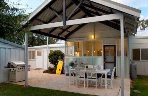 Quindalup House | Captains Cottage Luxe Homestays