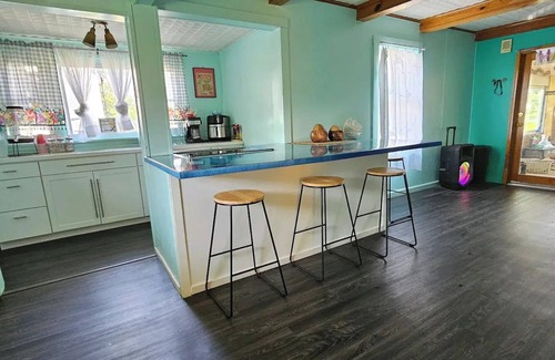 Cleora House | Captains Hide Awaynn