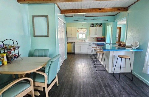 Cleora House | Captains Hide Awaynn