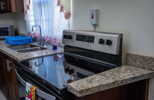 Silver Sands House | Captivating 2-Bed House in Falmouth