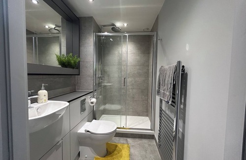 Leeds City Center Apartment | Captivating 2-Bed Skyview Apartment in Leeds