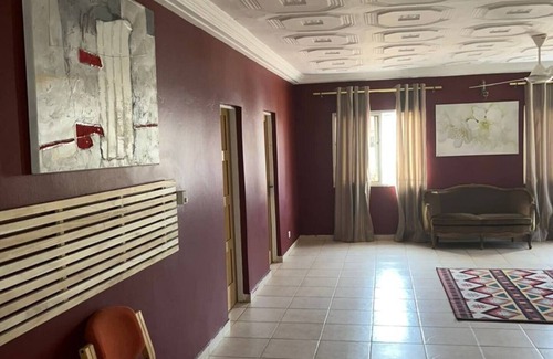 West Coast Division House | Captivating 5-bedroom duplex with 4 toilets