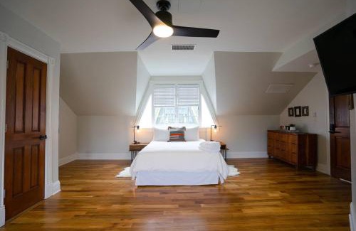Five Points Apartment | Captivating Cowgirl