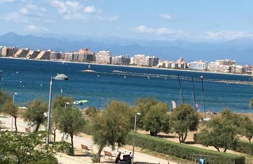 Roses Town Center Apartment | Capvespre